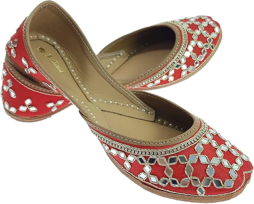 Red and silver jutti - Silver Elegant