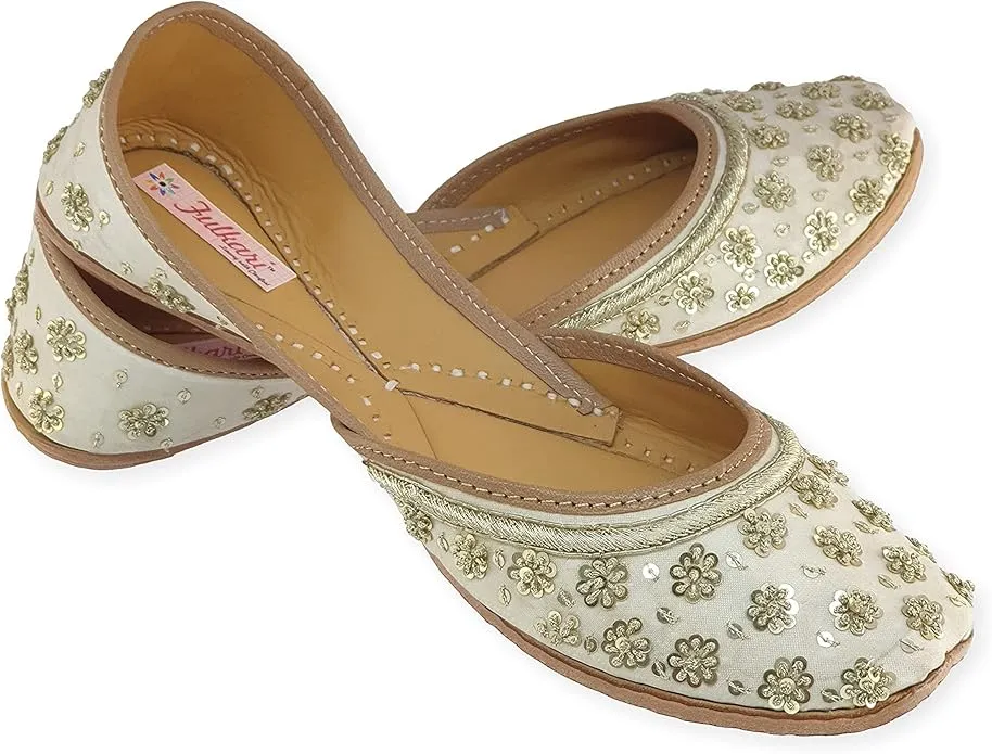 White and gold jutti - White Elegant